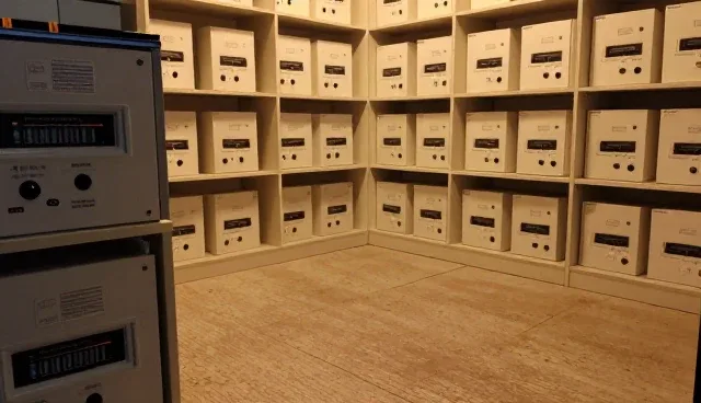 安装调试场景中的性能表现与适用条件分析